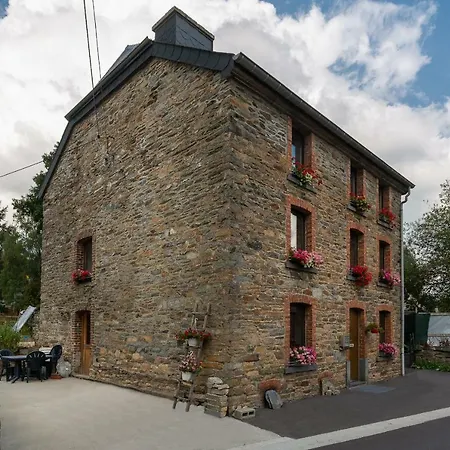 Chez Lisa Avec Jaccuzi Holiday home Vielsalm