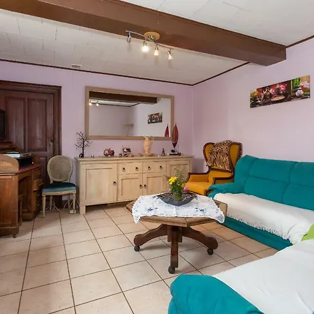 Holiday home Chez Lisa Avec Jaccuzi Vielsalm
