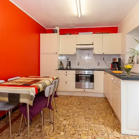 Tatil Evi Chez Lisa Avec Jaccuzi Vielsalm